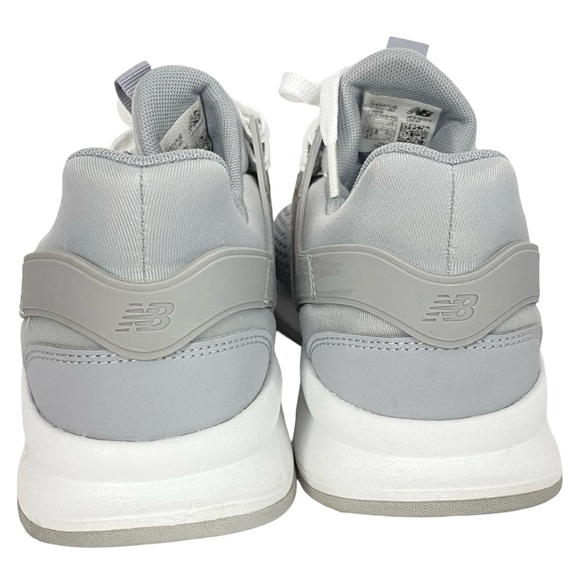 New Balance Revlite 247 Womens 10 Sneakers Shoes Gray White NB Rev Lite EUC Grey - Picture 6 of 11